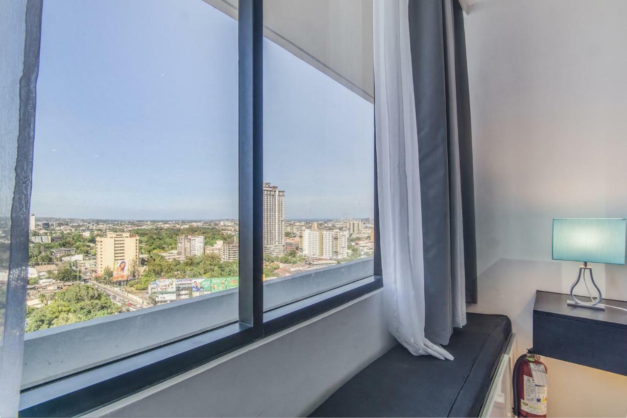 Free Netflix Condo Near It Park With 32-Inch Samsung Hdtv Cebu Ngoại thất bức ảnh