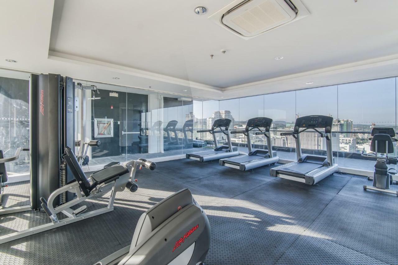Free Netflix Condo Near It Park With 32-Inch Samsung Hdtv Cebu Ngoại thất bức ảnh